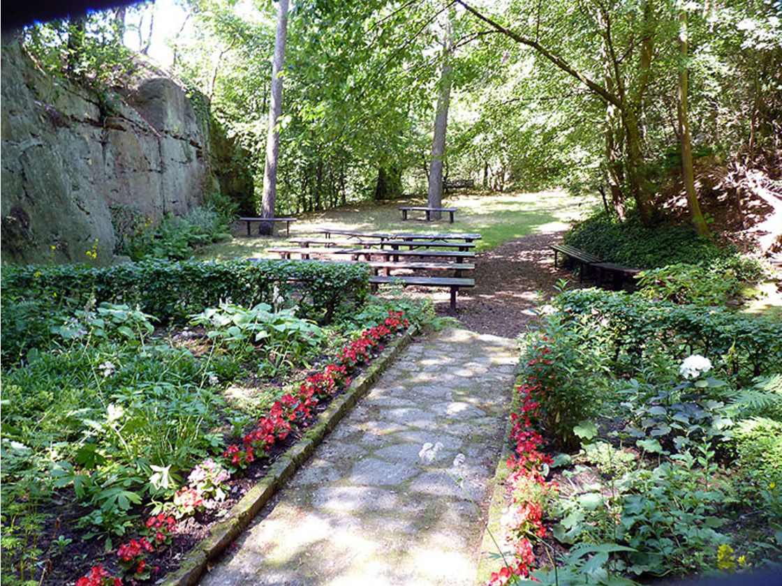 Die Fatima Grotte in Naumburg (Foto: Karl-Franz Thiede)